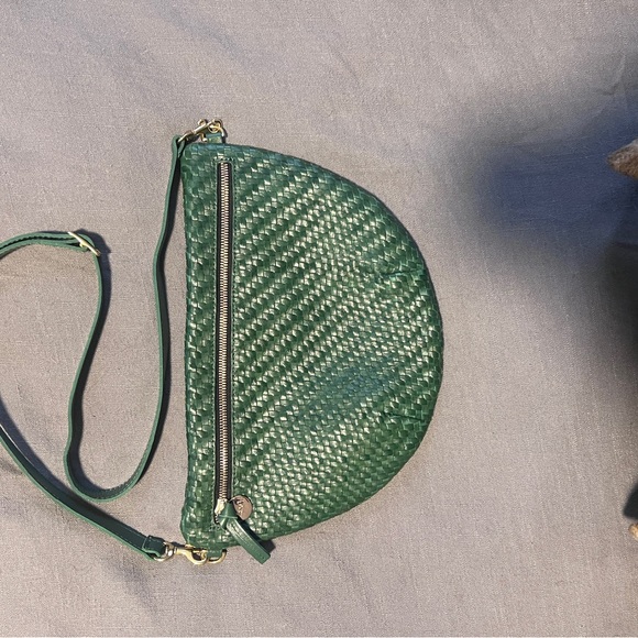 Clare V Grande Fanny Woven Evergreen - Picture 2 of 6